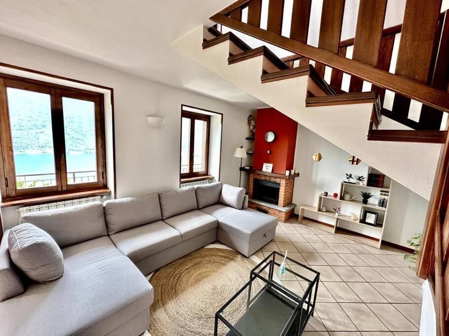 3Br Villetta Con Panoramica Sul Lago Nesso Esterno foto