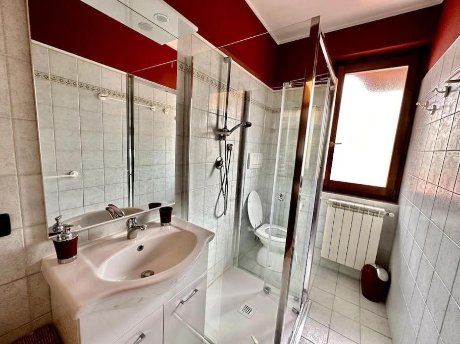 3Br Villetta Con Panoramica Sul Lago Nesso Esterno foto